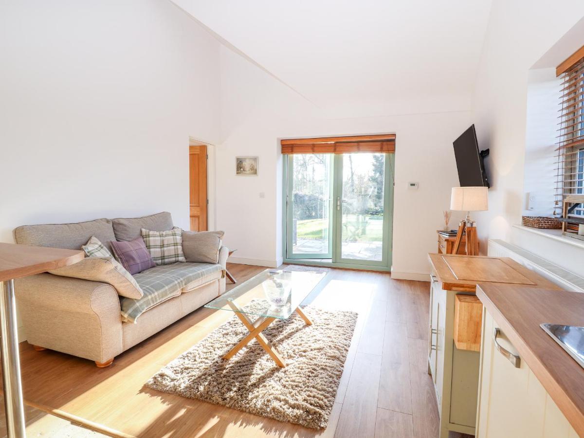 Well View Cottage Тарпорли Екстериор снимка
