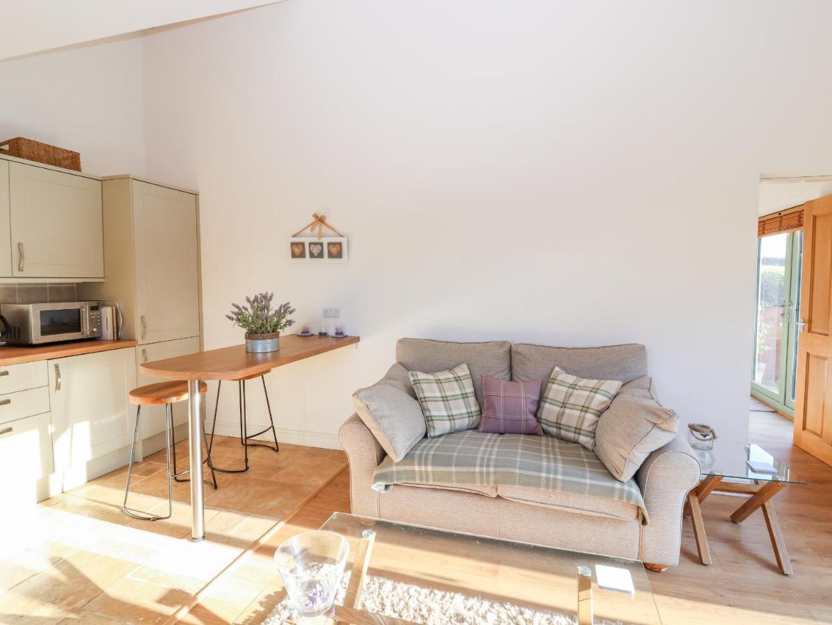 Well View Cottage Тарпорли Екстериор снимка