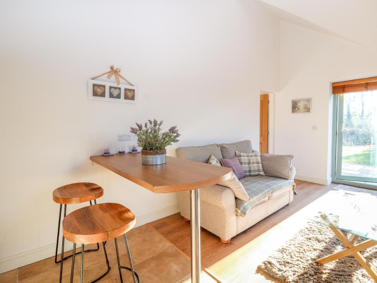Well View Cottage Тарпорли Екстериор снимка
